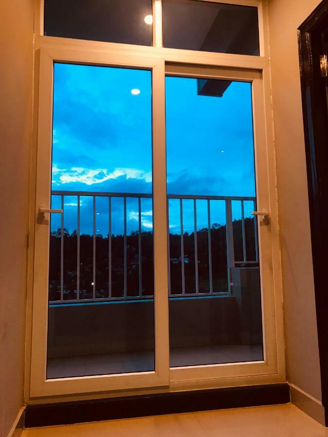 Sharada Residency Hotell Somvārpet Exteriör bild